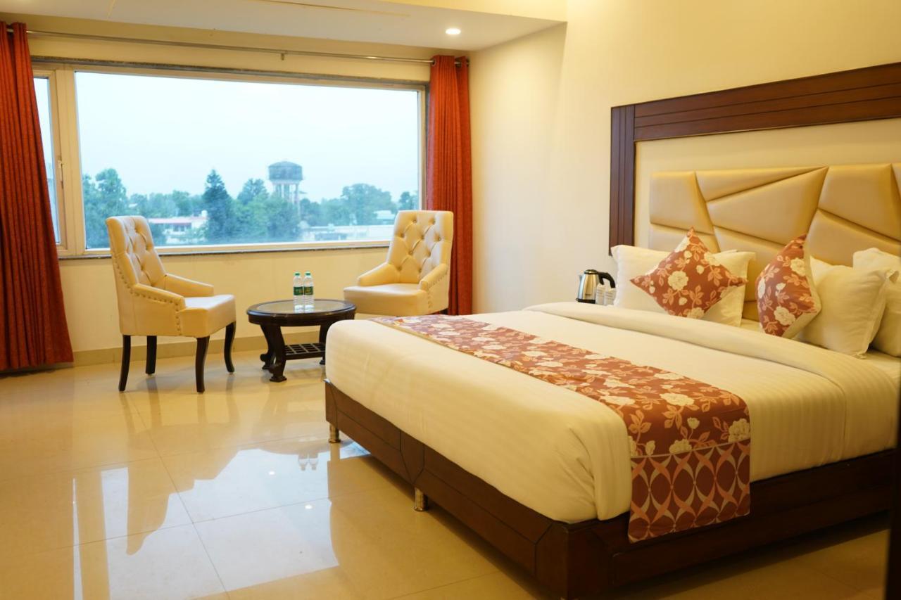 Hotel Doon'S Pride Dehradun Ngoại thất bức ảnh