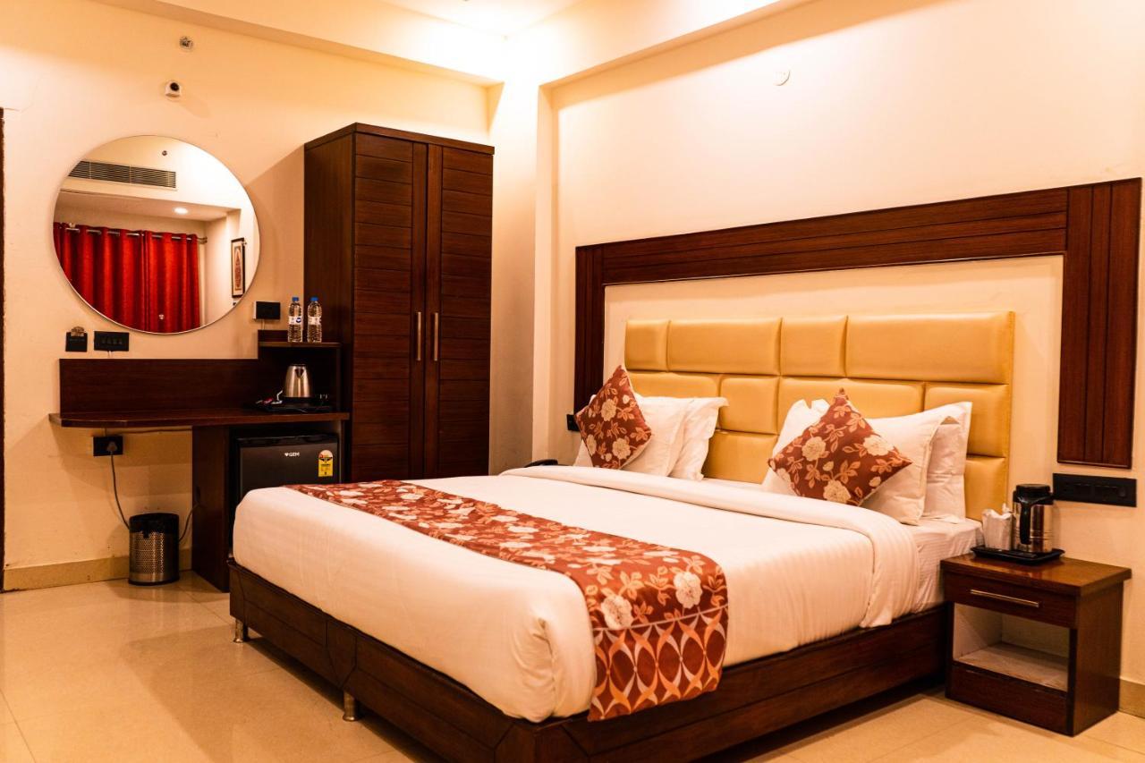 Hotel Doon'S Pride Dehradun Ngoại thất bức ảnh